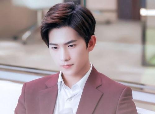 娱乐吃瓜姐杨紫肖战,娱乐圈的甜蜜瓜田  第2张